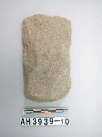 藏品(中型舌刃打製石斧)的圖片